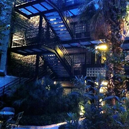 Louix Champs Elysees Lägenhetshotell