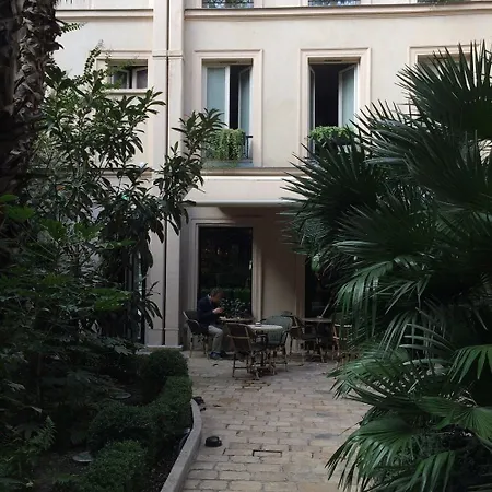 Louix Champs Elysees Apart Otel Paris